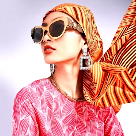 Versace gold cat eye mirror sunglasses - Picture 5 of 5